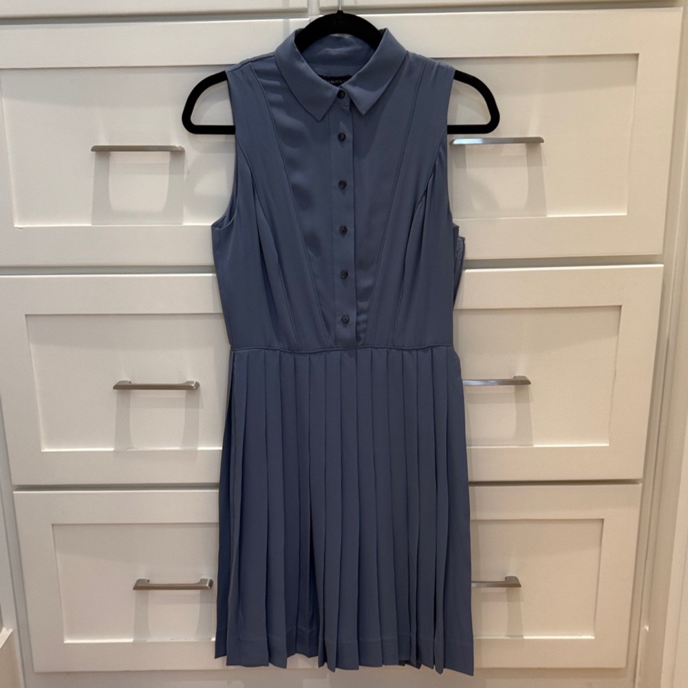 Banana Republic Sleeveless Pleated Collared Dress in Slate Blue